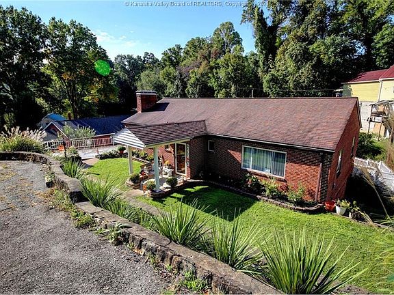 2nd image of 1705 Dudley Dr