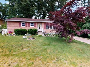 3 Lido Blvd, Lake Grove, NY 11755