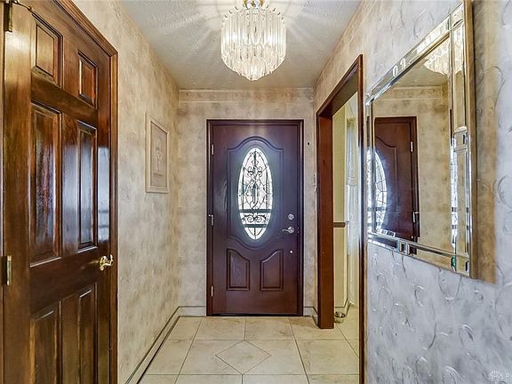 5th image of 4857 Franlou Ave