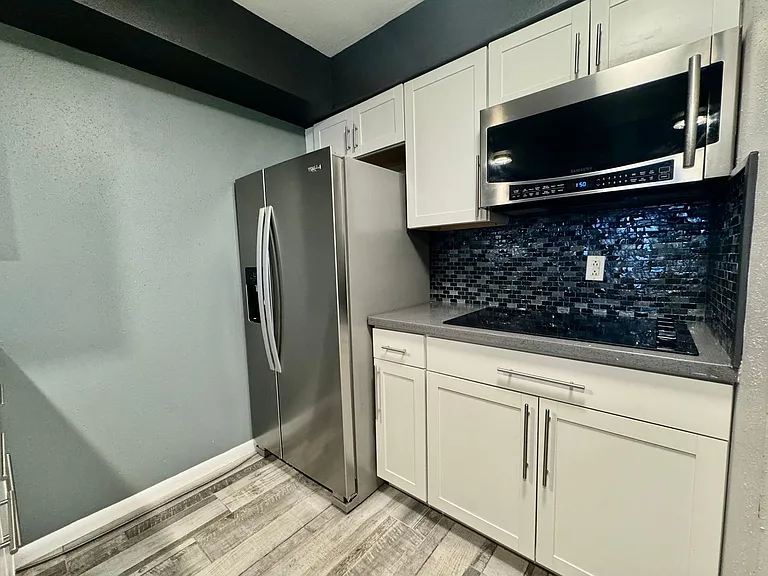 829 Wax Myrtle Ln — Photo 6