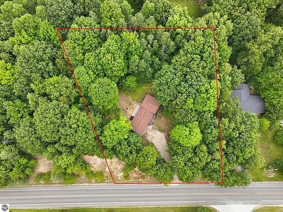 3rd image of 3787 Prouty Rd