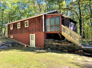 1284 Wood Thrush Cir, Bushkill, PA 18324