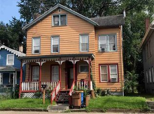 98 Henry St, Kingston, NY 12401