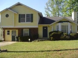 2028 Marbut Forest Dr, Lithonia, GA 30058
