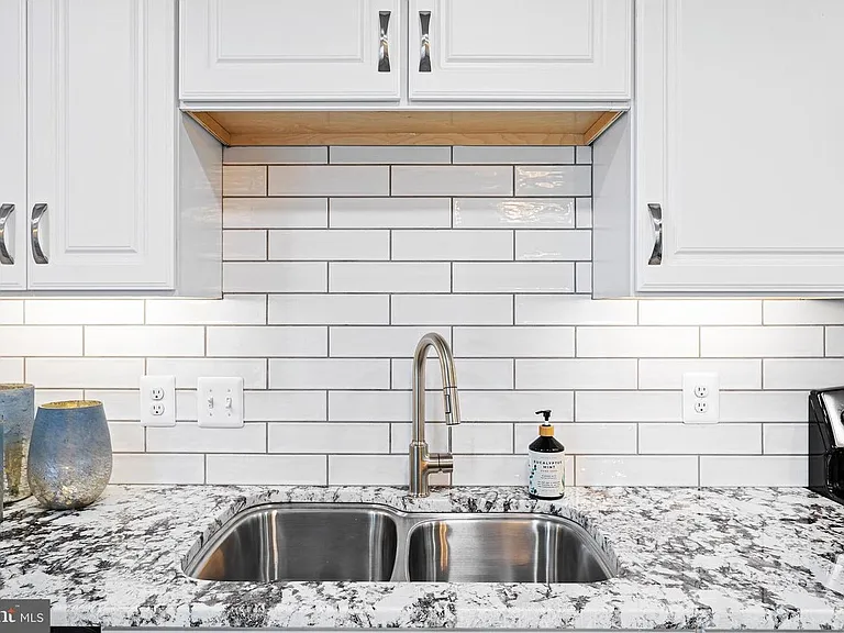 19520 Village Walk Dr #19520 — Photo 13