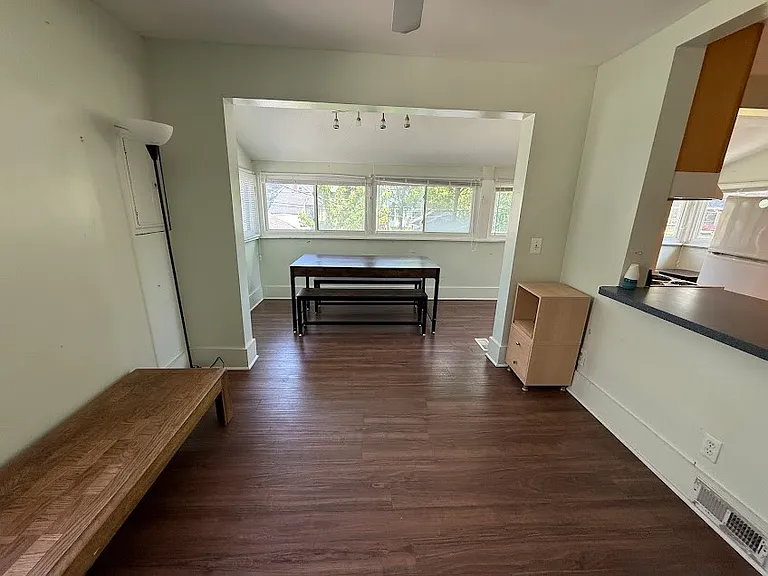 76 Gold St — Photo 3