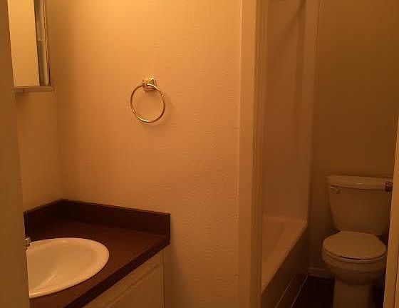 5th image of 1611-1613 Hughey Dr