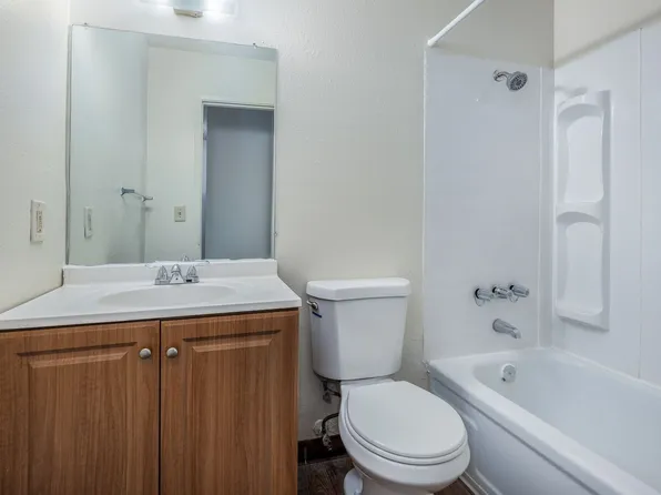 Rivergate Apartments