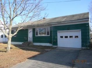 44 Hancock St, Rochester, NH 03867