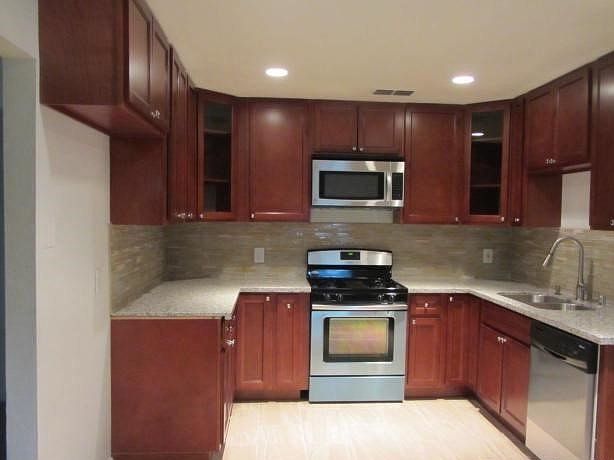 2nd image of 624 Tenaya Ave