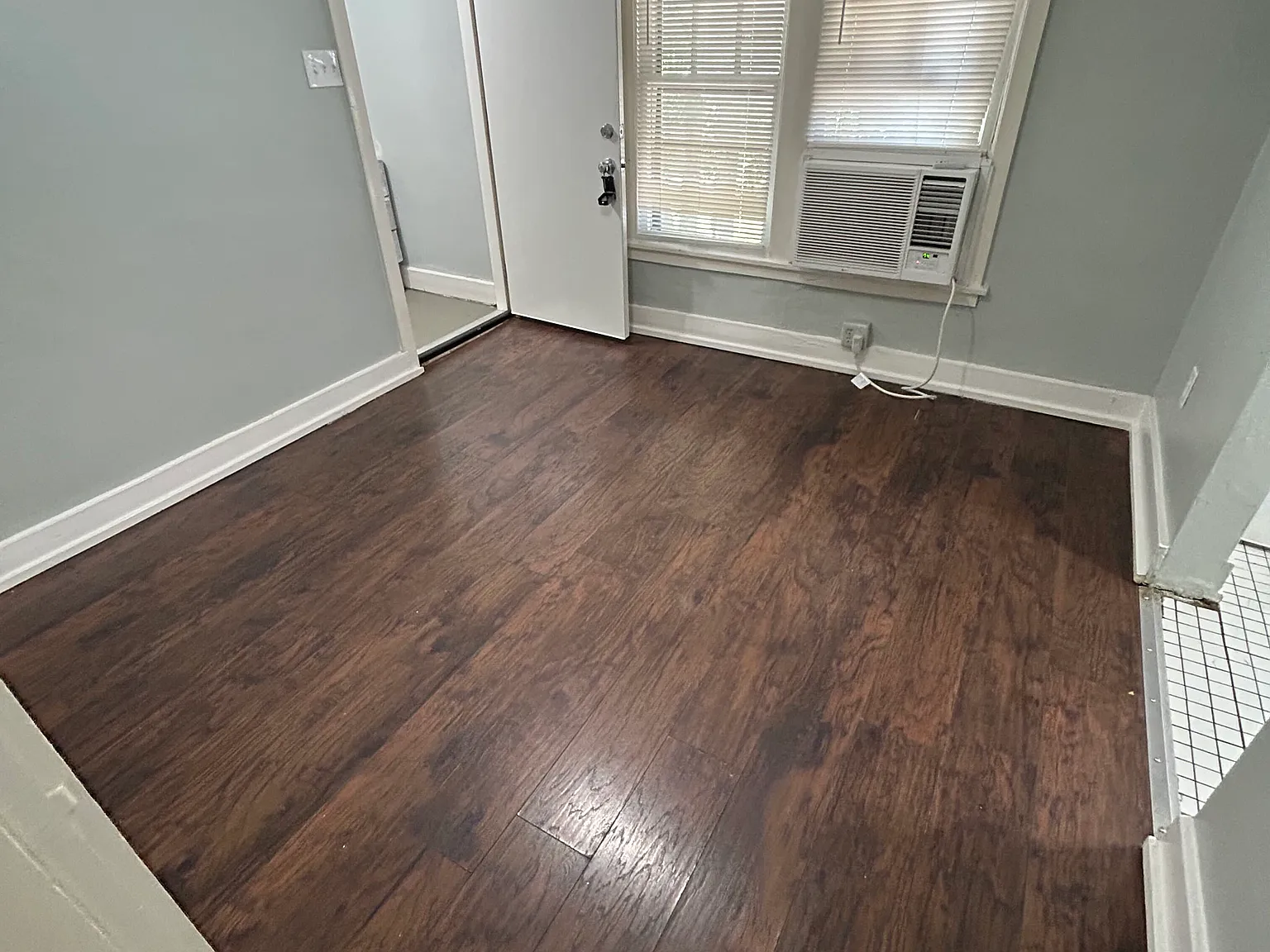 1 bed, 500 sqft, $595 — Photo 2