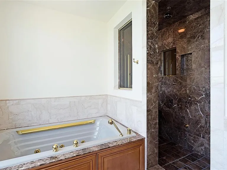 1308 Old Stickney Point Rd #WP3 — Photo 26