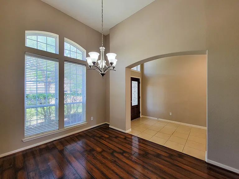20931 Flower Croft Ct — Photo 16