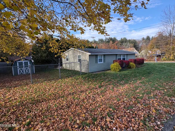 13 Harvard Avenue, Amsterdam, NY 12010