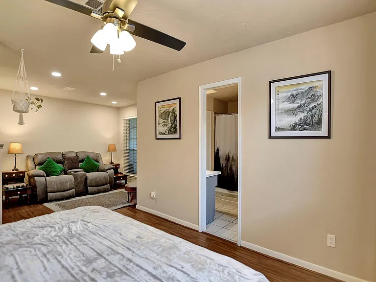 21902 Meadowhill Dr — Photo 23