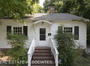 5 Colony Ct, Chapel Hill, NC 27516