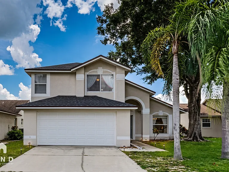 8655 Wellington Loop — Photo 1