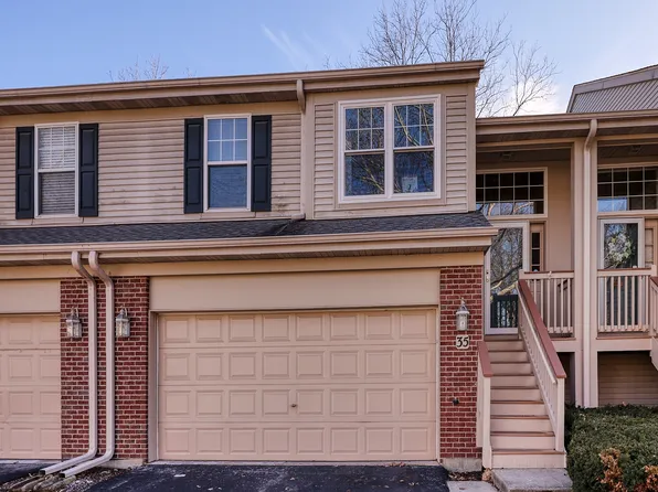 35 Samuel Dr Unit 17-4, Streamwood, IL 60107