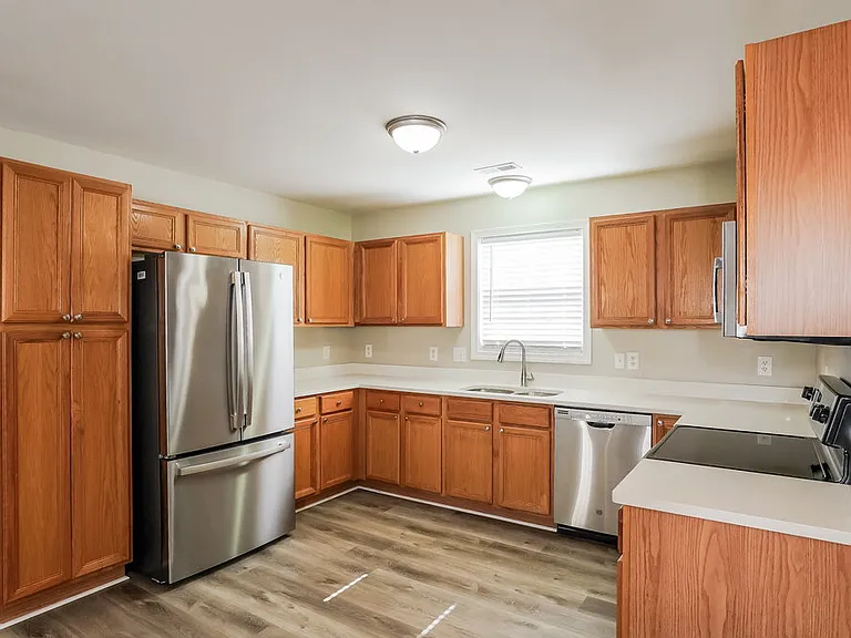3206 Hayling Dr — Photo 8