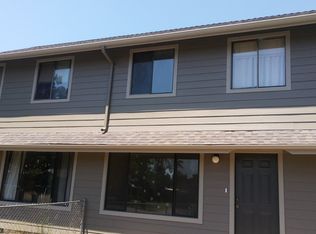 3551 Casteel St, Hubbard, OR 97032