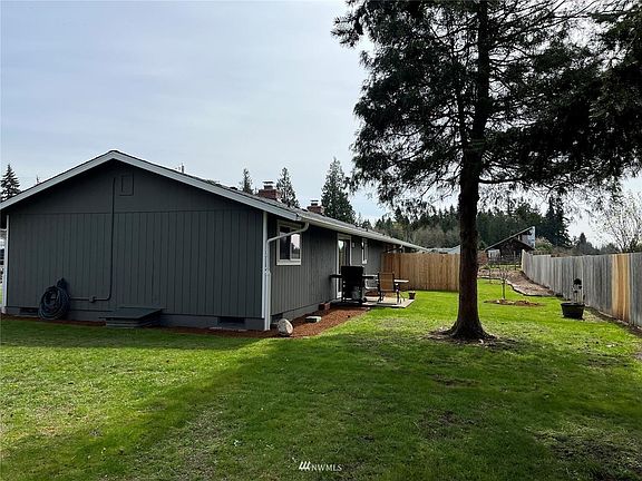3rd image of 7223 118th St E
