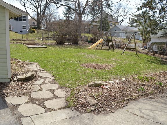 4th image of 1117 Garden Ave