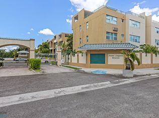 612 Avenue Laguna #19, Carolina, PR 00979