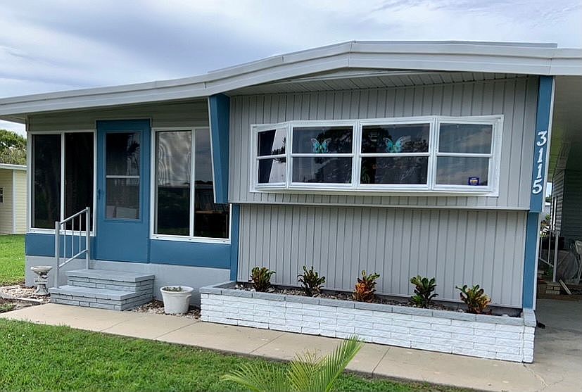 1st image of 3115 Saralake Dr S