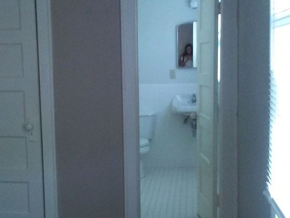 4th image of 465 Elm Ave