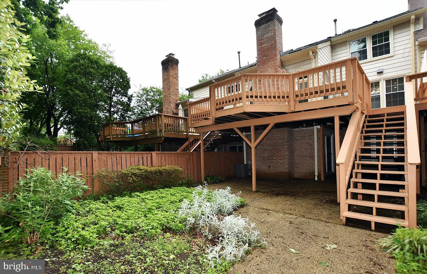 3 bed, 3.5 bath, 2574 sqft, $4,250 — Photo 3