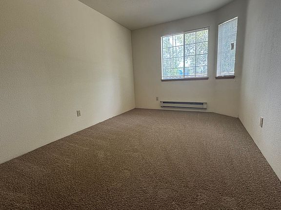 3rd image of 6439 132nd Ave NE #1-204