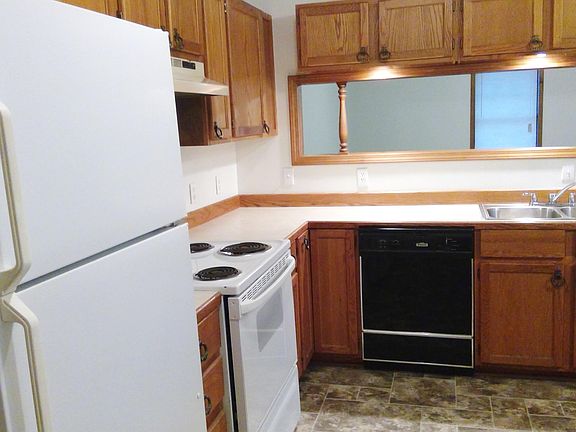 5th image of 606 S Wall St