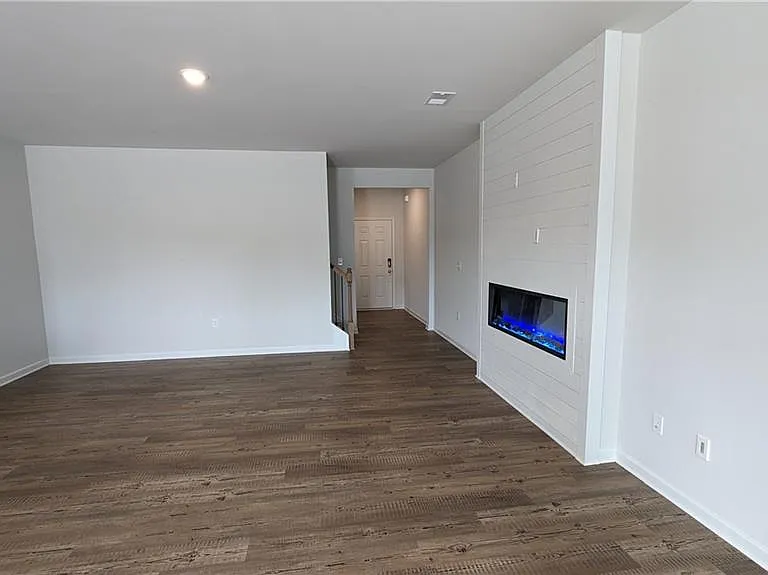 840 Point Place Dr — Photo 8