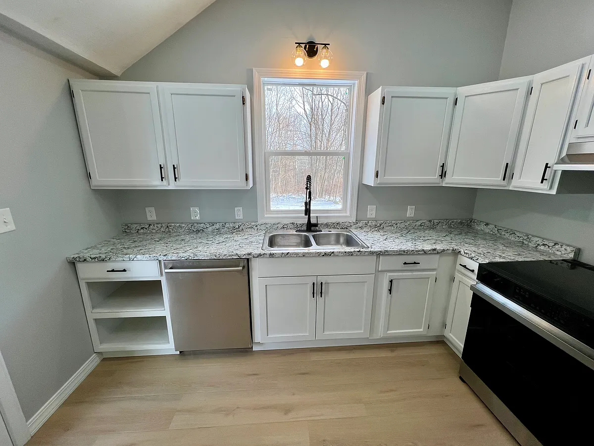 Kitchen - 40 Watch St #1L