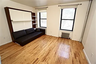 Rented by Bizzarro Agency