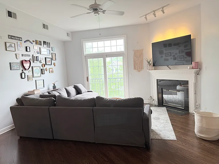 1601 W Altgeld St #3B — Photo 5
