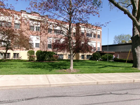 222 S Ten Broeck Street APT 11, Scotia, NY 12302