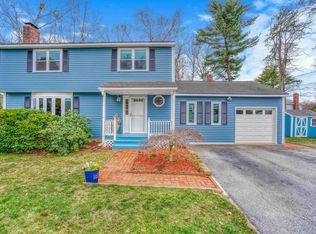 17 Dunloggin Rd, Nashua, NH 03063
