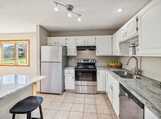 2525 76th St E APT 208, Inver Grove Heights, MN 55076