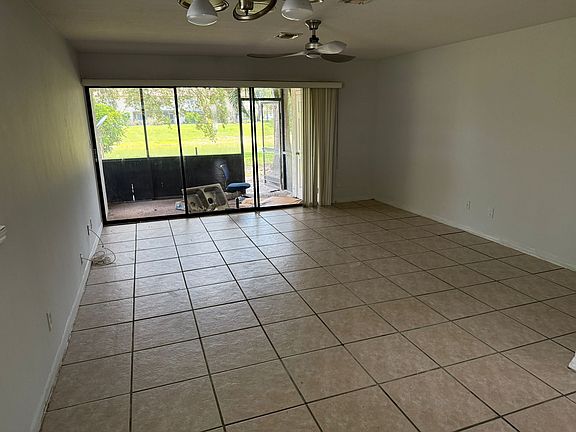 4th image of 26586 Southern Pines Dr