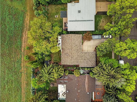 2nd image of 78 Goodridge Dr