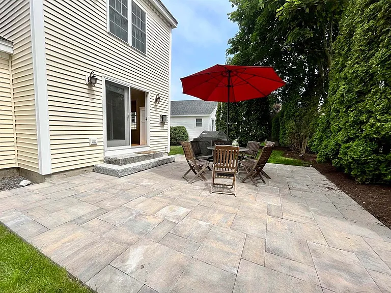 18 Browns Ct — Photo 26