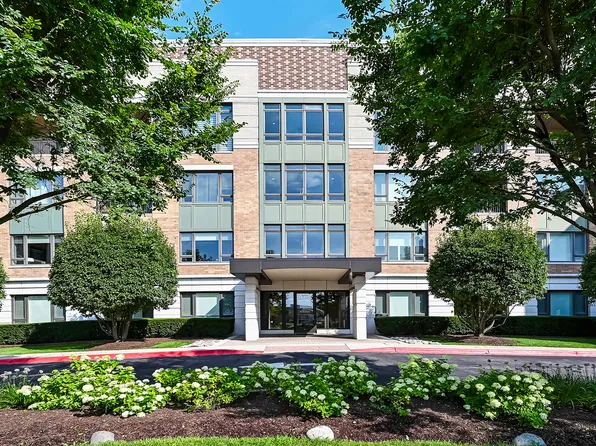 1000 Village Center Dr Unit 113, Burr Ridge, IL 60527