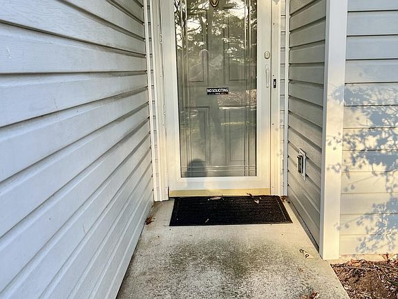 3rd image of 616 Tarpley St