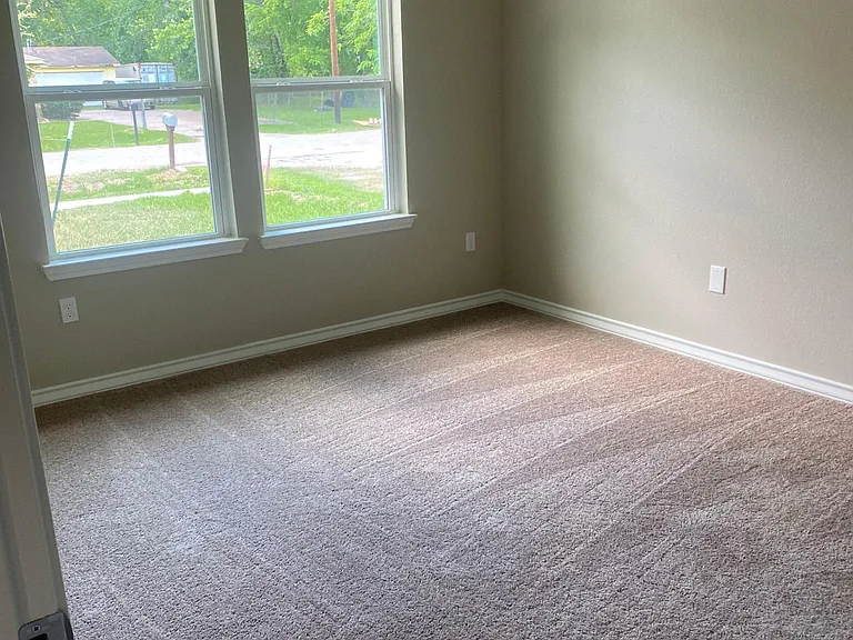 7418 Bywood St — Photo 11