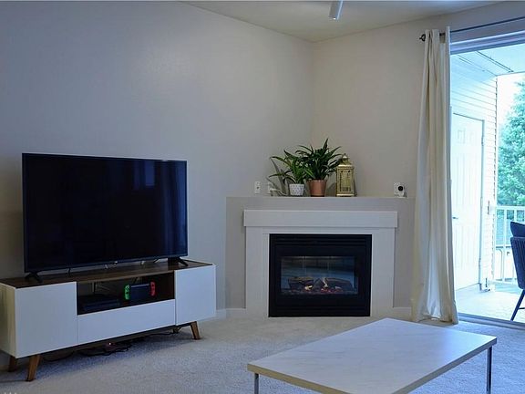 3rd image of 13301 SE 79th Pl Unit C306