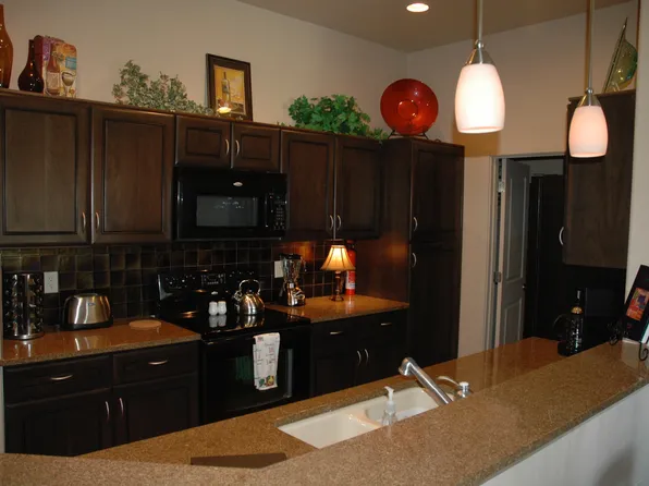 2016 E River Rd Unit 200, Tucson, AZ 85718