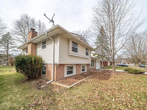 4th image of 3212 Lockridge Dr