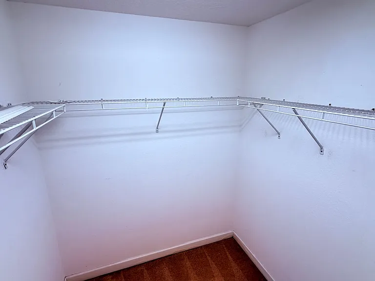 2832 Adelaide Ct — Photo 18