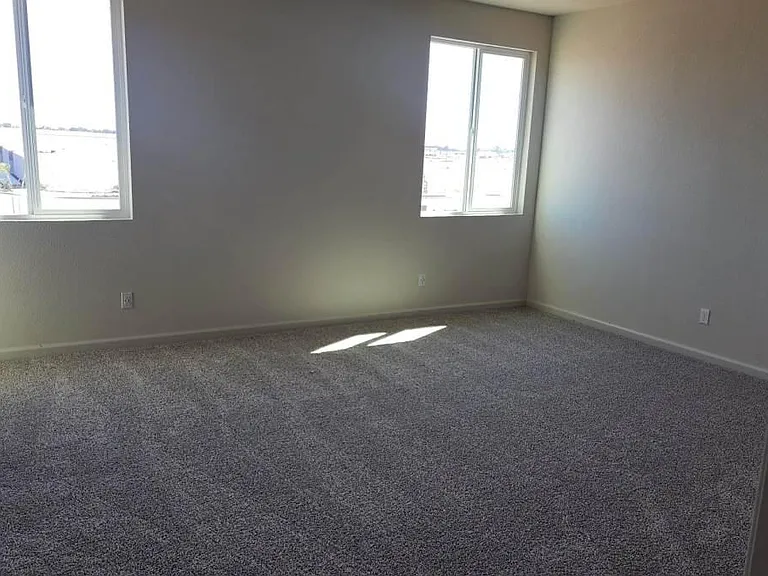 3064 Tower St — Photo 18